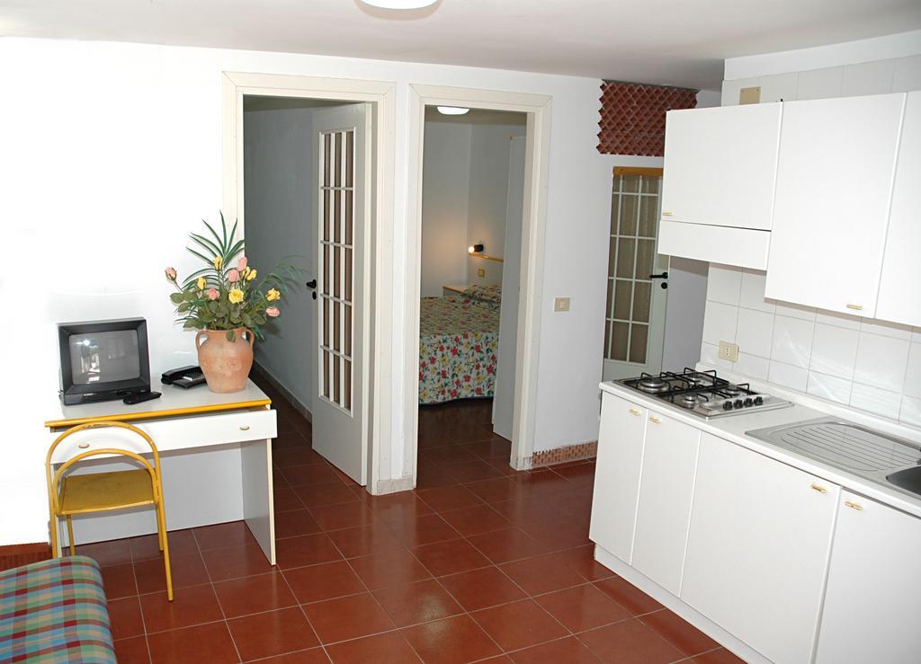 Hotel Seven Residence Palinuro Esterno foto