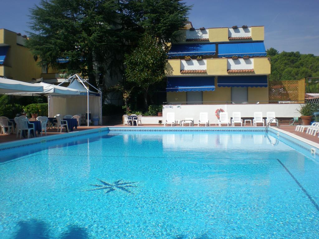 Hotel Seven Residence Palinuro Esterno foto